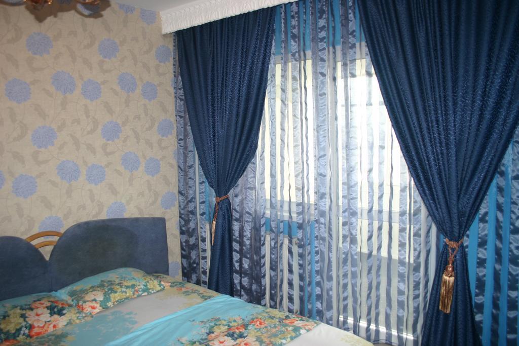 Salonul Rosu Apartment Bacau Bagian luar foto
